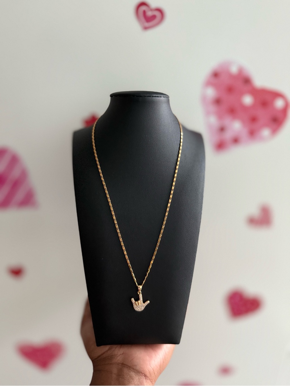 Gold Hamsa Pendant Necklace - Elegant Women’s Jewelry